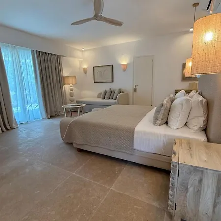 Absolute Paradise Santorini *