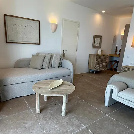 Absolute Paradise Santorini Apartment