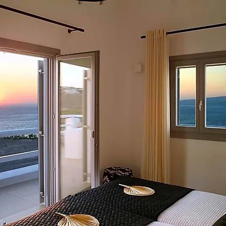 Absolute Paradise Santorini Akrotírion