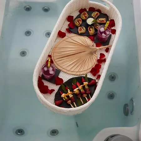 Апартаменты Absolute Paradise Santorini Акротири